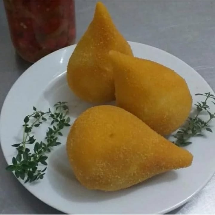 photo of LiAn Cafeteria Vegana Coxinha de Jaca shared by @awesomepanther63 on  29 May 2023 - review