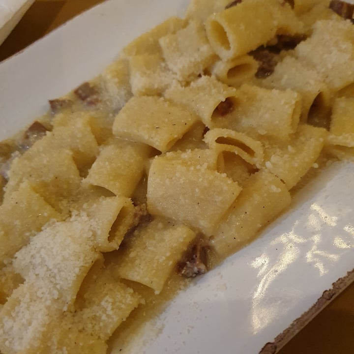 photo of Buddy Italian Restaurant Cafè Carbonara Vegana shared by @tofufan75 on  23 Jan 2023 - review