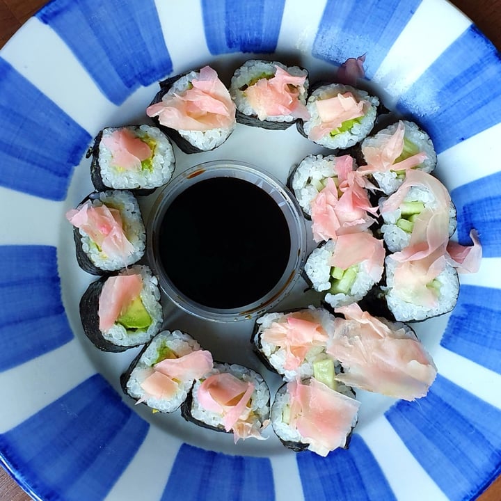 photo of Kung-Fu Kitchen Cucumber maki shared by @humanequalshypocrite on  16 Jan 2023 - review