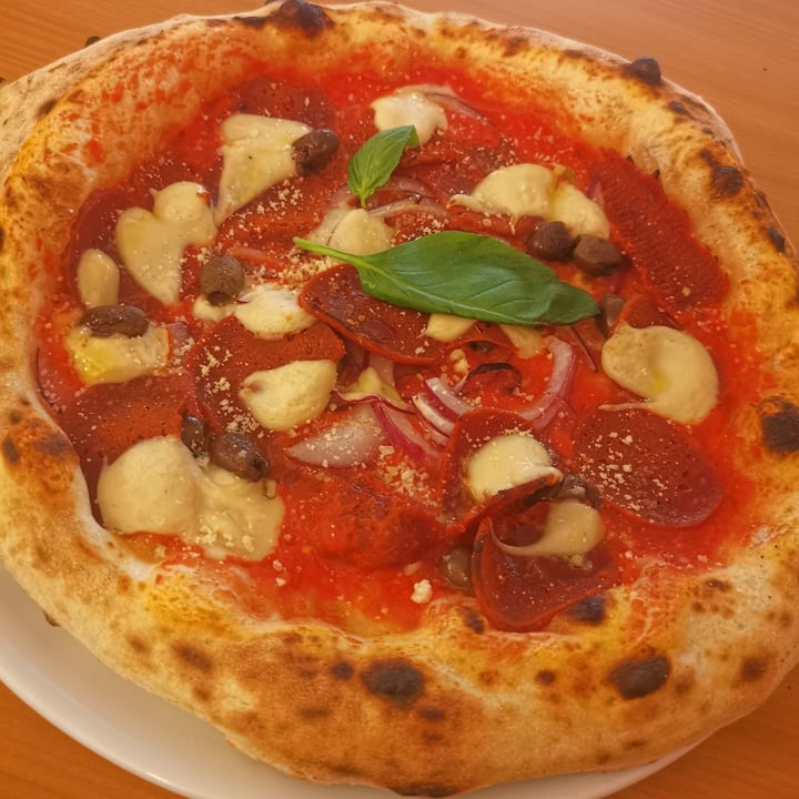 photo of Al Catzone - Pizza Napovegana Super Diavola shared by @thegluttonoussloth on  29 May 2023 - review