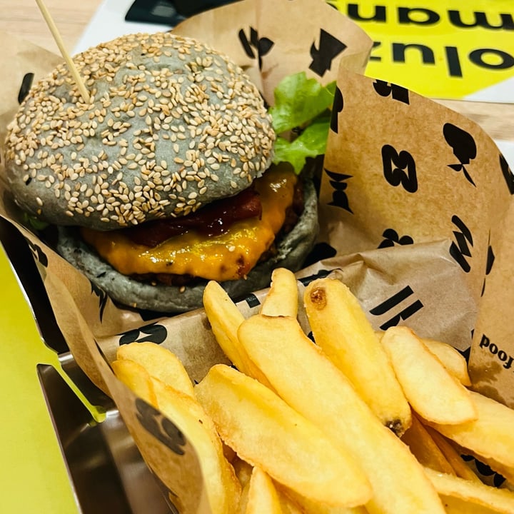 photo of Impact Food Smoked Burger Redefine shared by @nicole- on  17 Jan 2023 - review