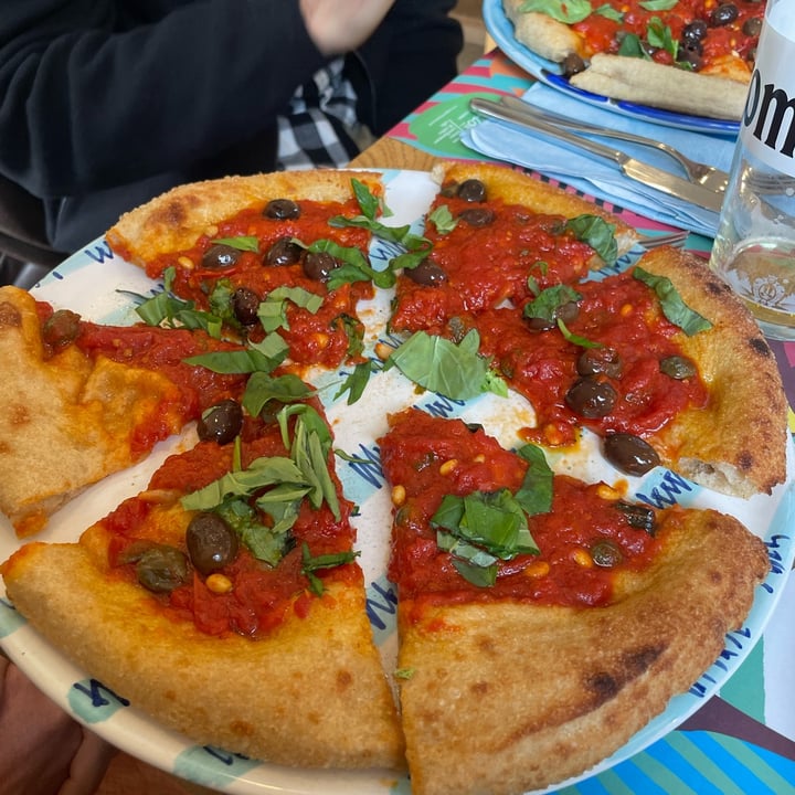 photo of Capperi che Pizza pizza montanara shared by @estella0571 on  23 Jan 2023 - review