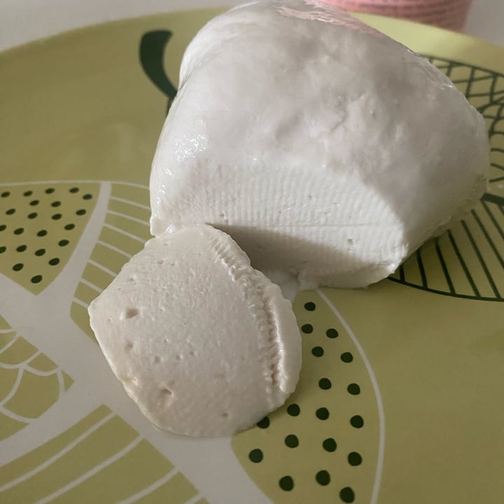 photo of Dream Farm Alternativa vegetale alla mozzarella shared by @giuliabolzoni on  14 Jul 2023 - review
