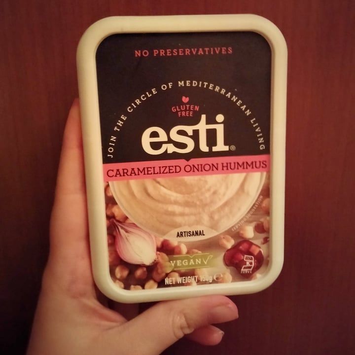 photo of Esti caramelised onion hummus shared by @giuliamensi on  08 Apr 2023 - review