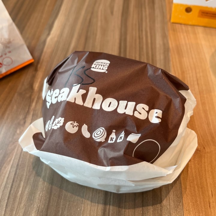 photo of Burger King veggie steakhouse shared by @gataccioo on  13 May 2023 - review