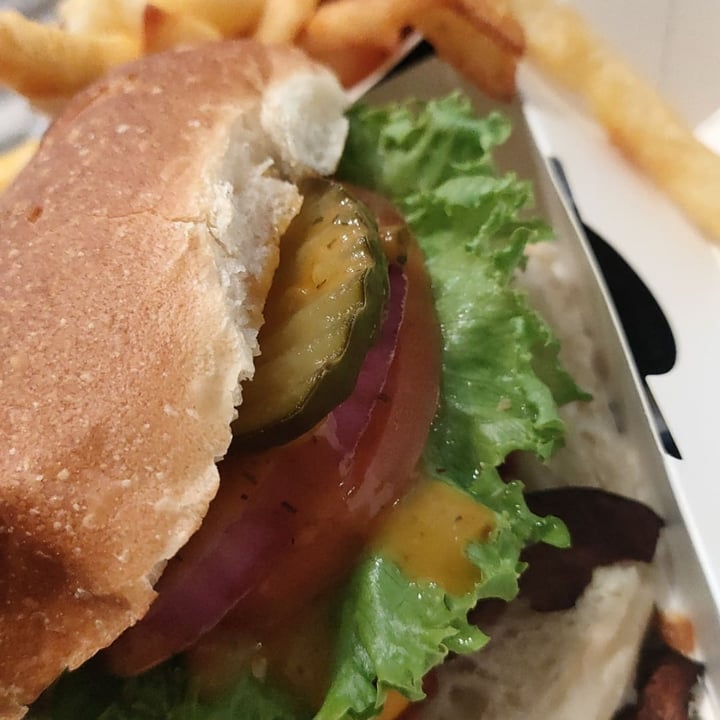 photo of Beatnic Burger shared by @vegfitmum on  03 Jan 2023 - review