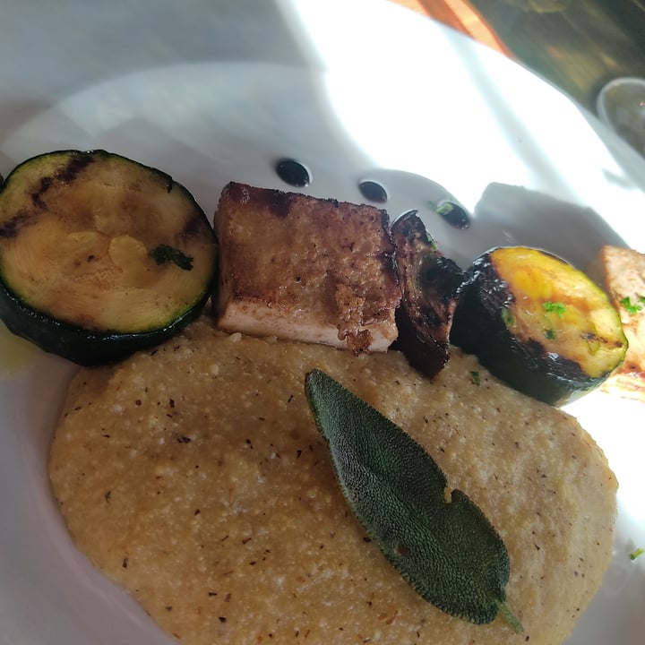 photo of Granozero Polenta and tofu skewer shared by @rossanaveg on  22 Jan 2023 - review