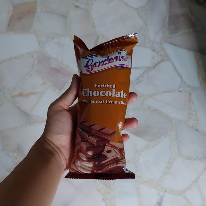 photo of Gardenia Gardenia Enriched Chocolate Wholemeal Cream Roll 65g shared by @sadkid08 on  26 May 2023 - review