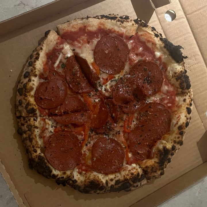 photo of Red Sparrow Pizza Pepperoni Pizza shared by @crueltyfreetan on  09 May 2023 - review