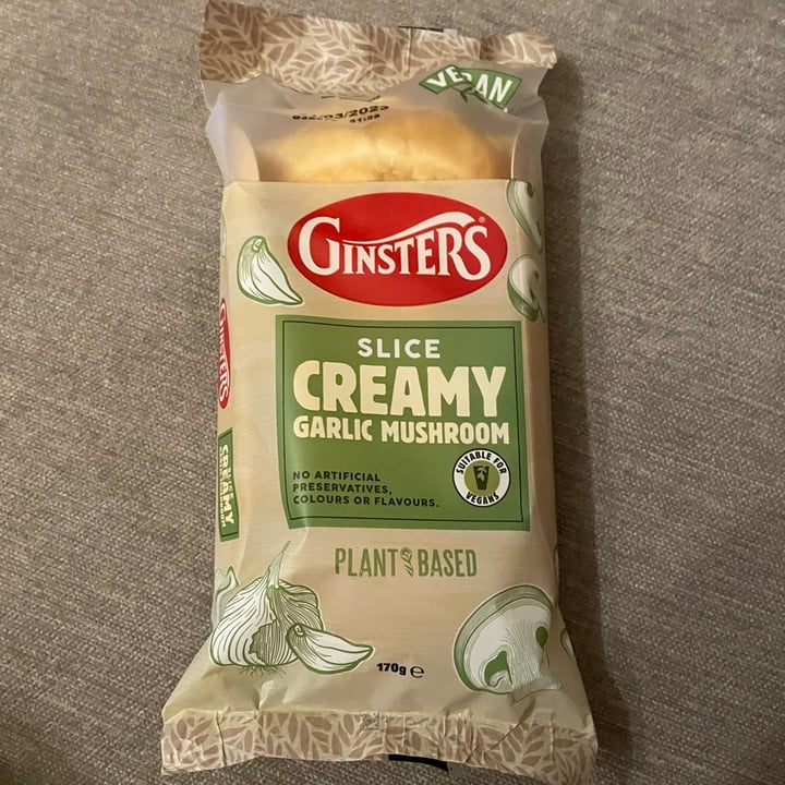 photo of Ginsters Slice creamy garlic mushroom shared by @plantbasedprincess18 on  04 Apr 2023 - review