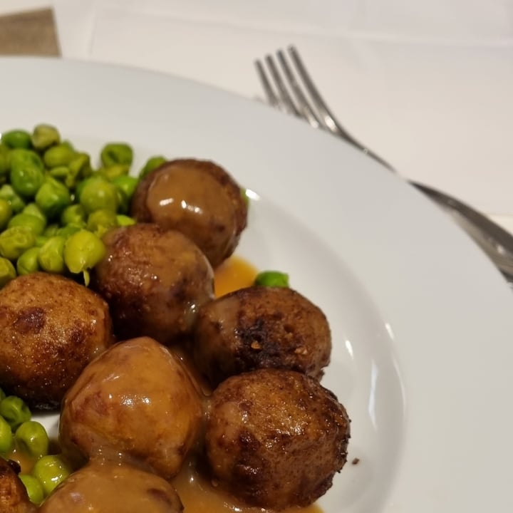 photo of IKEA Turin Polpette vegane shared by @lindalin on  25 Apr 2023 - review