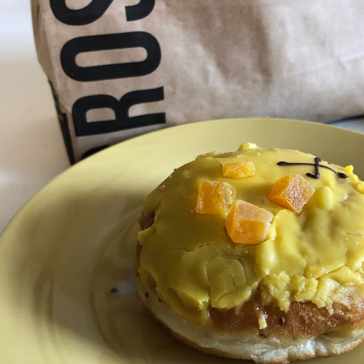 photo of Crosstown - Doughnuts and Coffee Mango and Vanilla shared by @jasminelilac on  29 Apr 2023 - review
