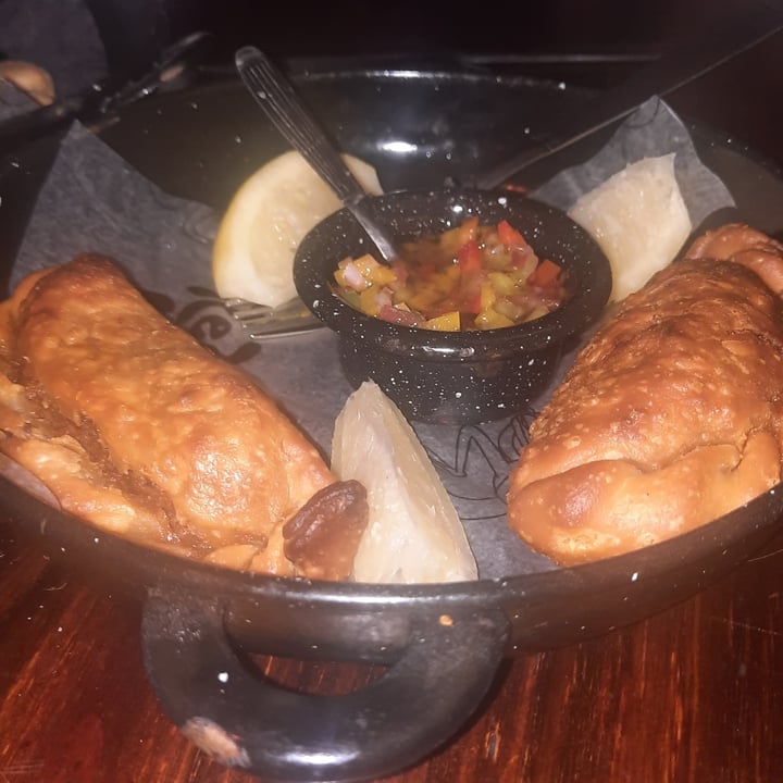 photo of Red Frog Beer House Empanadas Vien Argentas shared by @marleneriolo on  03 Apr 2023 - review
