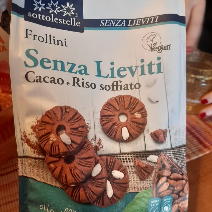 photo of Sottolestelle Frollini cacao e riso soffiato shared by @vegdruid on  06 Apr 2023 - review