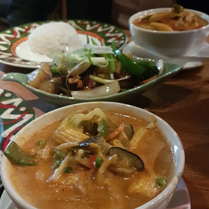 photo of Thai Four Two Musamunn curry shared by @scottlerobinson on  01 Apr 2023 - review