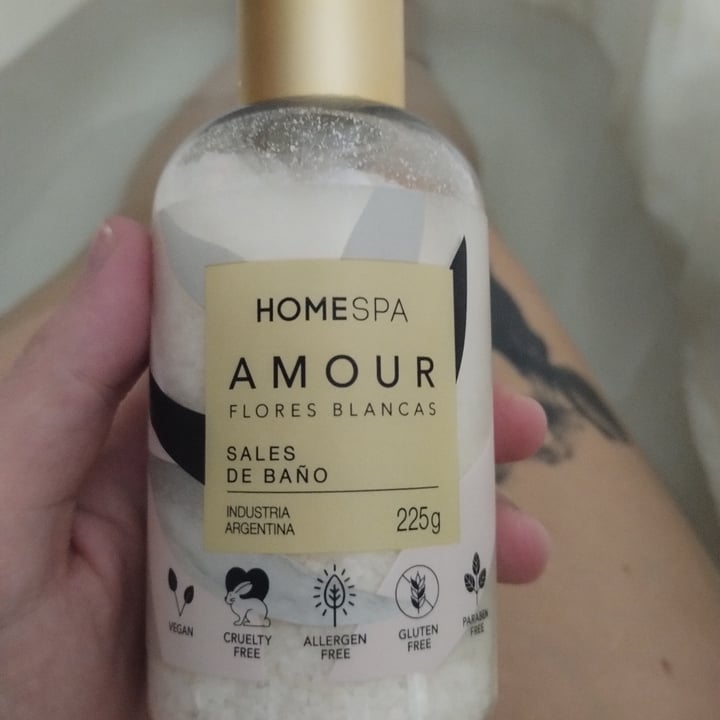 photo of Home Spa sales de baño flores blancas shared by @martuc on  15 Mar 2023 - review