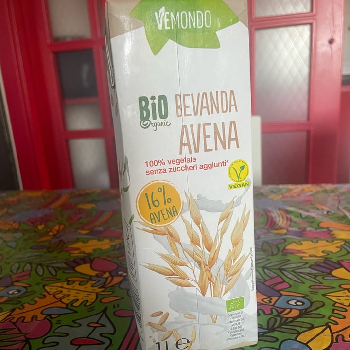 photo of Vemondo bevanda avena bio organic shared by @ilariafin on  15 Aug 2023 - review