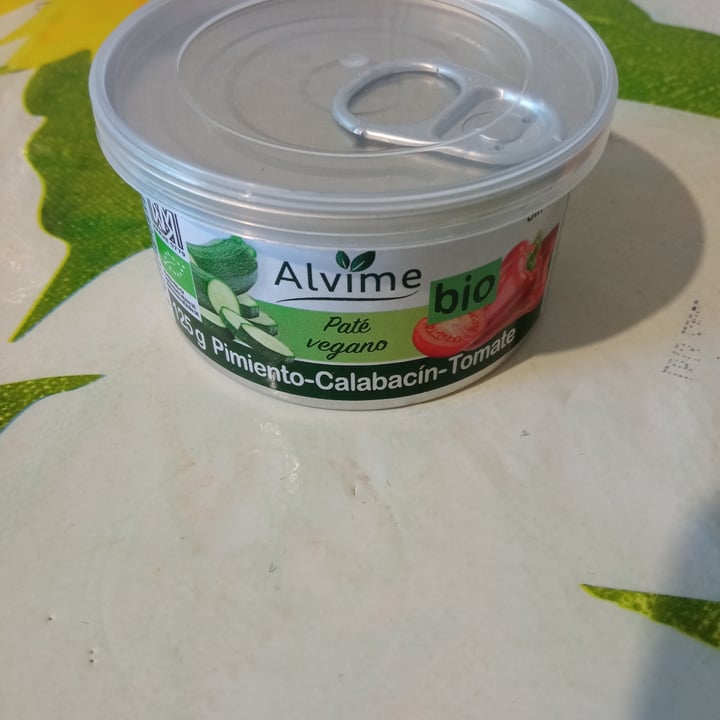 photo of Alvime Paté de pimiento calabacín tomate shared by @rosaliab on  06 Jan 2023 - review