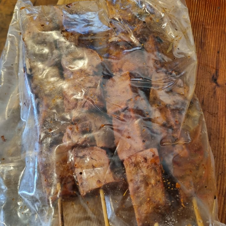 photo of Romeo & Vero Vegan Butcherie Beef kebabs shared by @carmz on  11 Aug 2023 - review