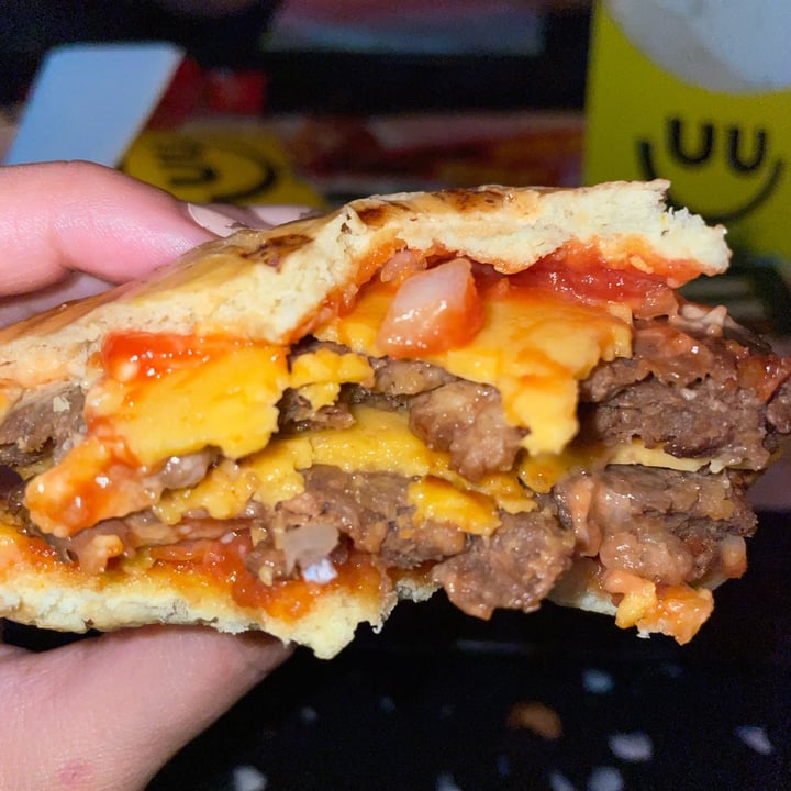 photo of JOY burgers Doble Cheeseburger shared by @valenequiza on  06 Jan 2023 - review