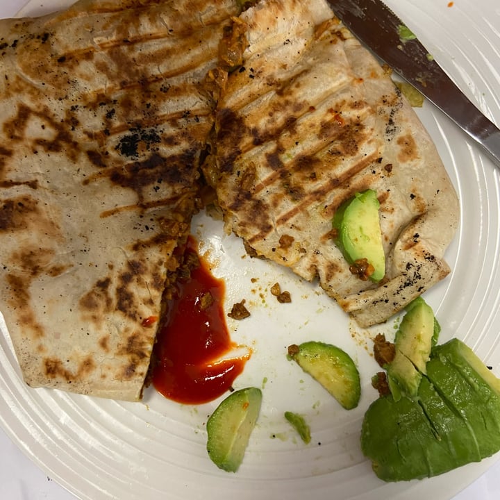 photo of Vegan Streetfood Deli - Obs Taco Bell Crunchwrap shared by @leighclare29 on  21 Jun 2023 - review