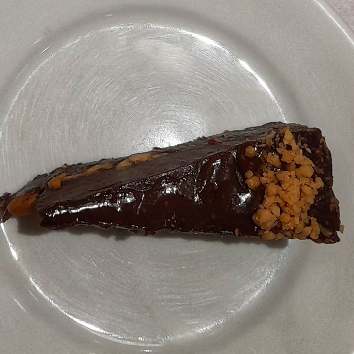 photo of PÉ NA JACA VEGETARIANO Torta de Caramelo e Chocolate Belga shared by @marrerojes on  25 Feb 2023 - review