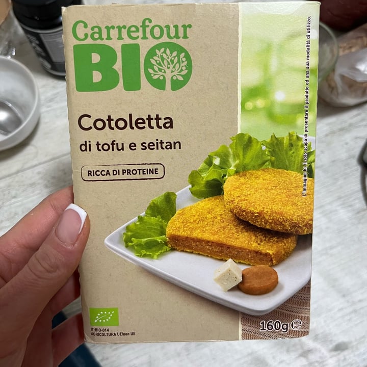photo of Carrefour Bio Cotoletta di tofu e seitan shared by @silia on  25 Jan 2023 - review