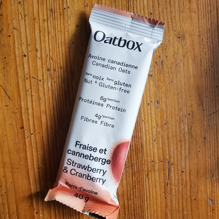photo of Oatbox Strawberry & Cranberry Oat Bar shared by @emmathestrange on  27 Apr 2023 - review
