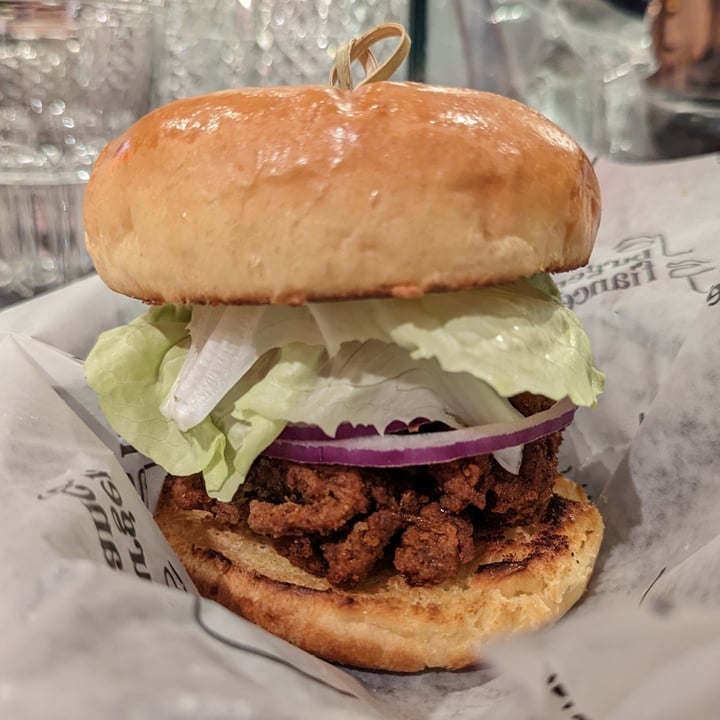 photo of Burger Fiancé “Fried Chick-en” Sandwich shared by @christellev on  21 May 2023 - review
