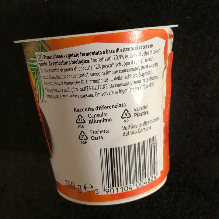 photo of Vemondo yogurt bio cocco pesca shared by @glottaveg93 on  04 Jun 2023 - review