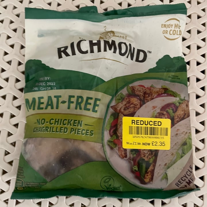 photo of Richmond Meat-free chargrilled no chicken pieces shared by @missykab on  01 Jan 2023 - review