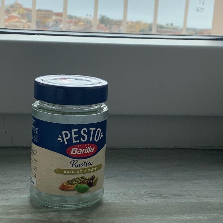 photo of Barilla Pesto rustico Basilico E Olive shared by @unejanie on  15 May 2023 - review