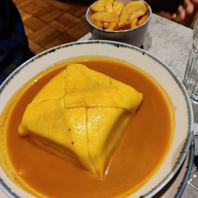 Photo of the dish “Francesinha”
