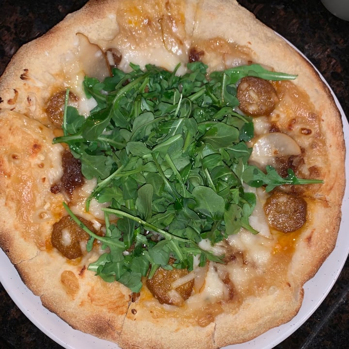 photo of Astoria Bistro Botanique Pear and Sausage Pizza shared by @tiascaz on  30 Dec 2022 - review