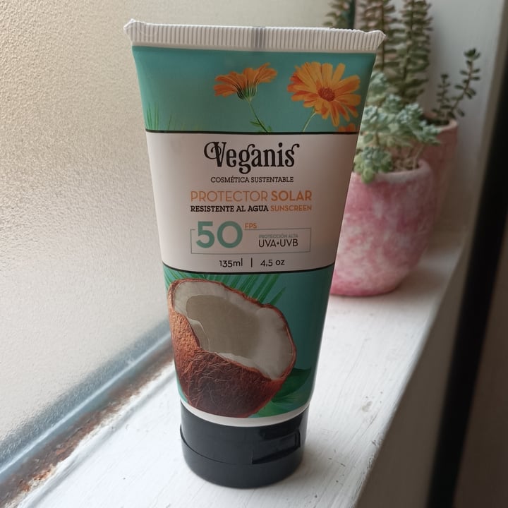 photo of Veganis Protector Solar 50 FPS shared by @irisvegan on  13 Feb 2023 - review