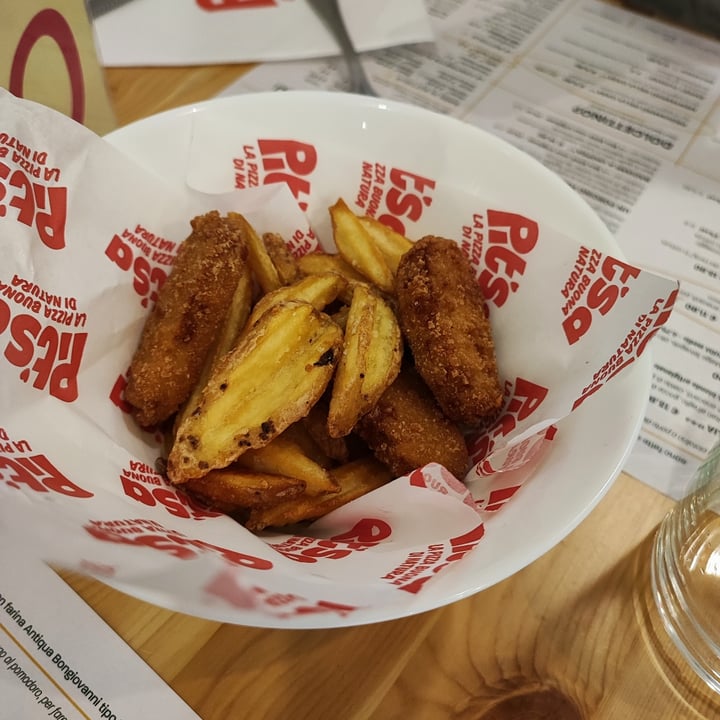 photo of Pit'sa it's a nugget plate + patatine fritte shared by @salvatore on  24 Apr 2023 - review