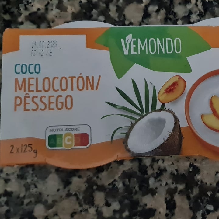 photo of Vemondo Yogurt de coco y melocotón shared by @fumateelviento on  21 Jul 2023 - review