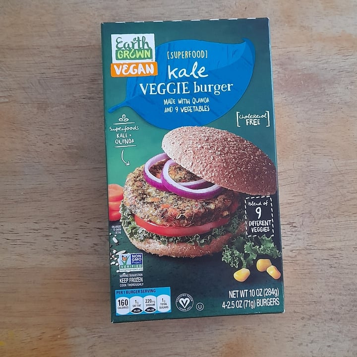 photo of Earth Grown Kale veggie burger shared by @meiretorres2022 on  27 Jan 2023 - review