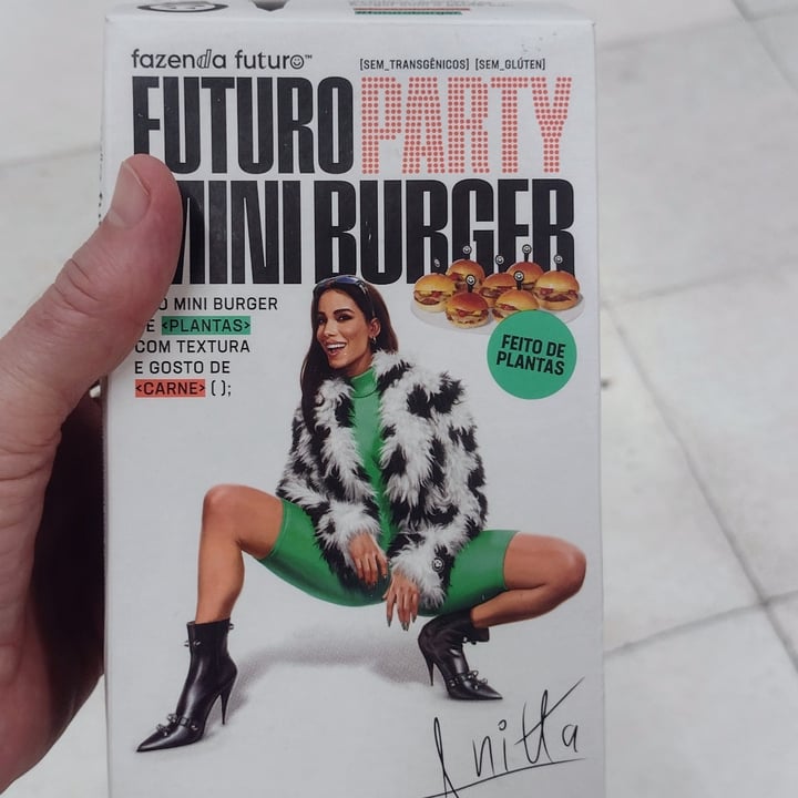 photo of Fazenda Futuro - Future Farm Mini Hamburguer shared by @claracarneiro on  15 May 2023 - review