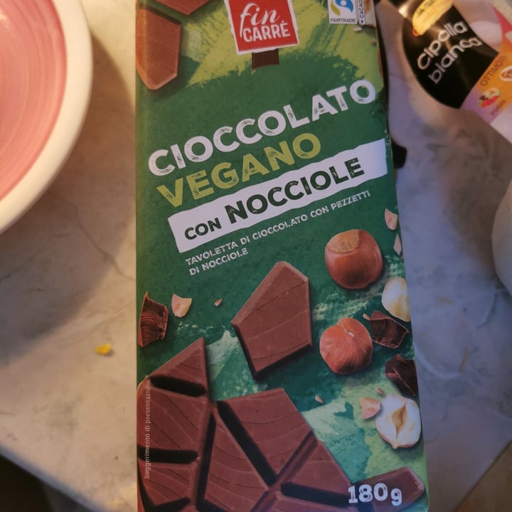 photo of Fin Carré Cioccolato vegano alle nocciole shared by @valemox on  09 Aug 2023 - review