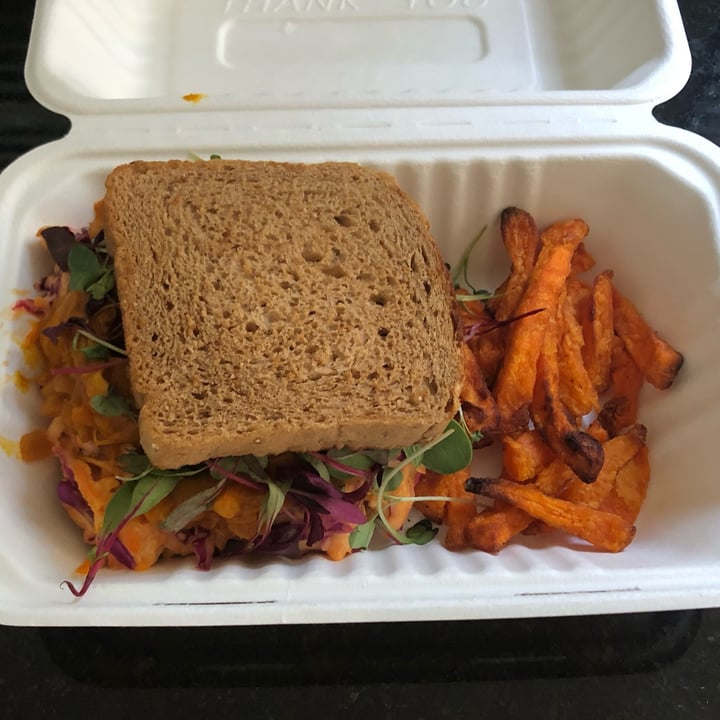 photo of Valeo Wholefoods Cafe Jacks BBQ Pulled Pork shared by @saveg on  04 May 2023 - review