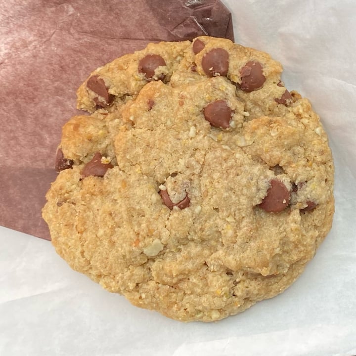 photo of Petunia's Pies & Pastries Chocolate Chip Cookie shared by @knorthway on  02 Apr 2023 - review