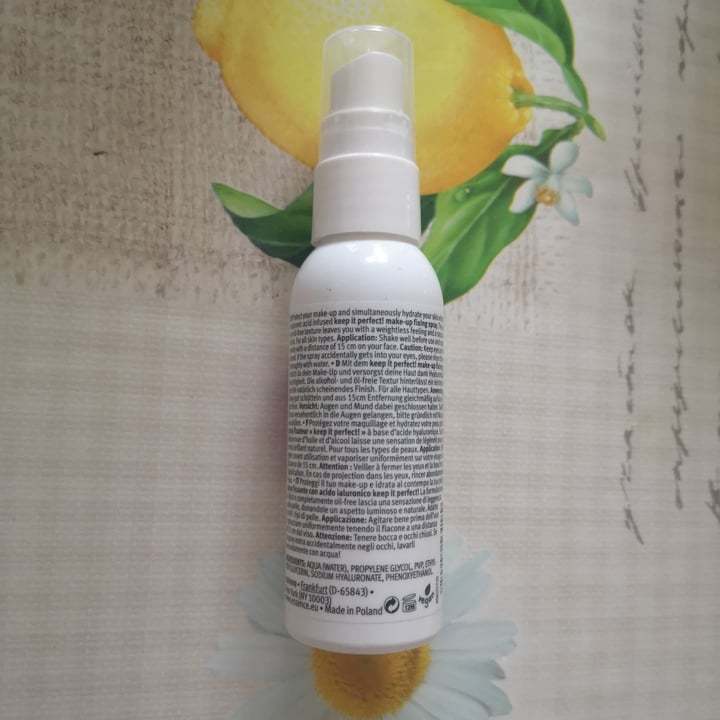 photo of Essence  Keep It PERFECT! Make-up FIXING SPRAY shared by @dippy on  08 Mar 2023 - review