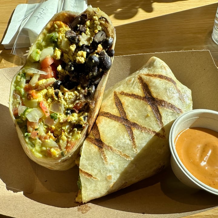 photo of Jajaja Plantas Méxicana Breaky burrito shared by @rhita on  14 Feb 2023 - review