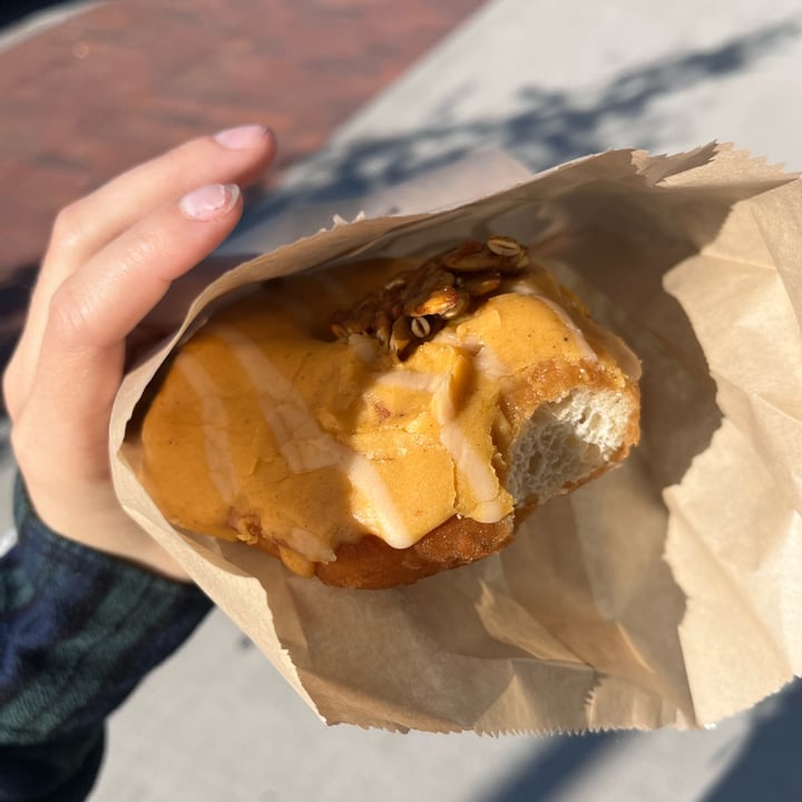 photo of Cartems Donuts Pumpkin Spice Donut shared by @spearl on  02 Jan 2023 - review