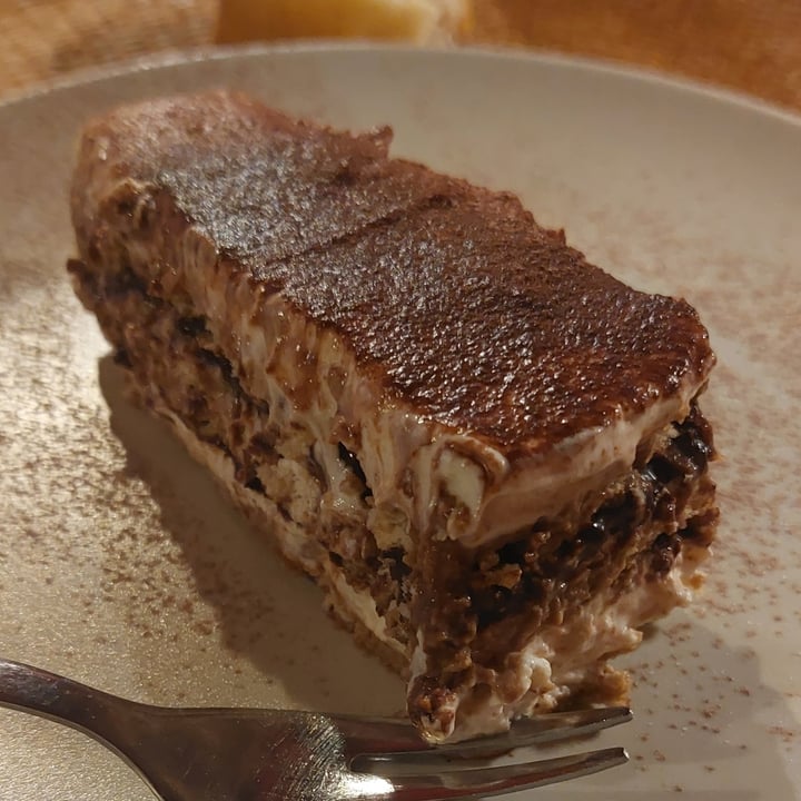 photo of Torre Morgana Tiramisù shared by @piovonofalafel on  10 Jun 2023 - review