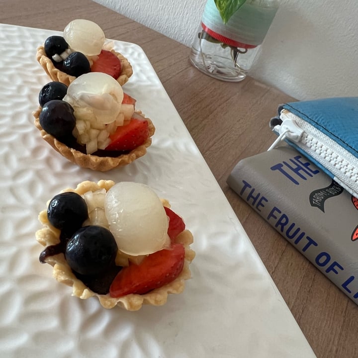 photo of Loving Nature Fortunate Coffee Cafe SG Handmade Vegan Ice Cream Fruit Tarts shared by @patrickkth on  08 Feb 2023 - review