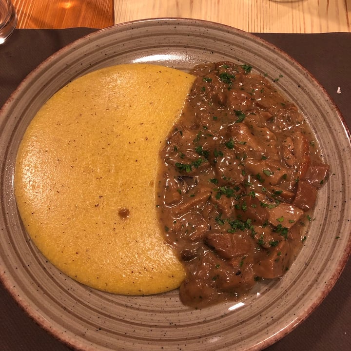 photo of Porca Polenta Polenta Grezza Ai Porcini shared by @caterina-rt on  11 Feb 2023 - review