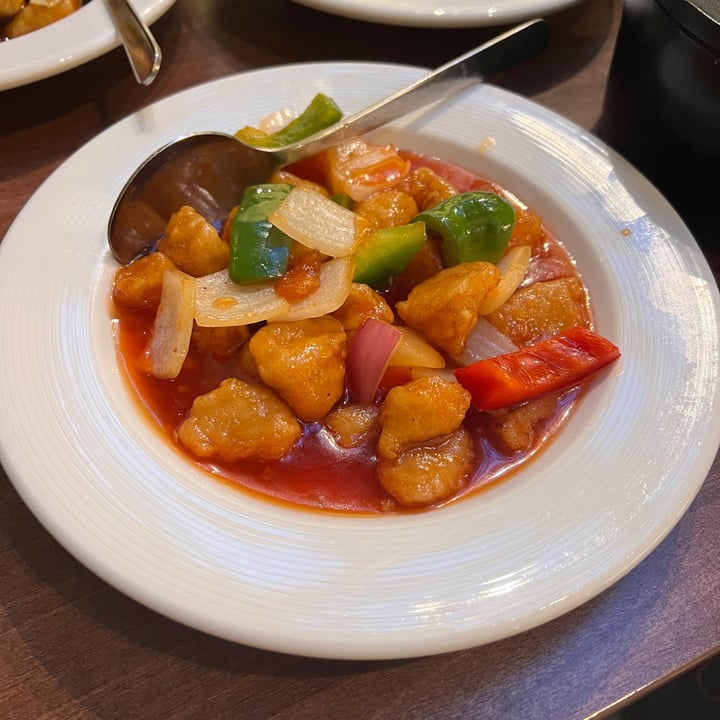 photo of Vegan Planet Cantonese Style Sweet &Sour Veg. Chicken shared by @ana7 on  23 Apr 2023 - review