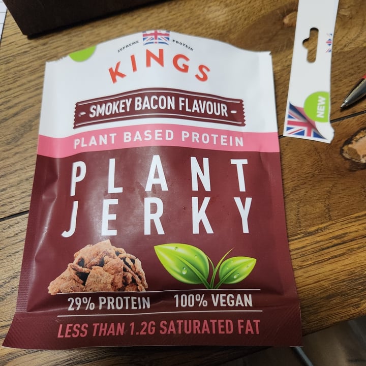 photo of Kings -SMOKEY BACON FLAVOUR- PLANT BASED PROTEIN PLANT JERKY shared by @shalashaska on  02 Jun 2023 - review